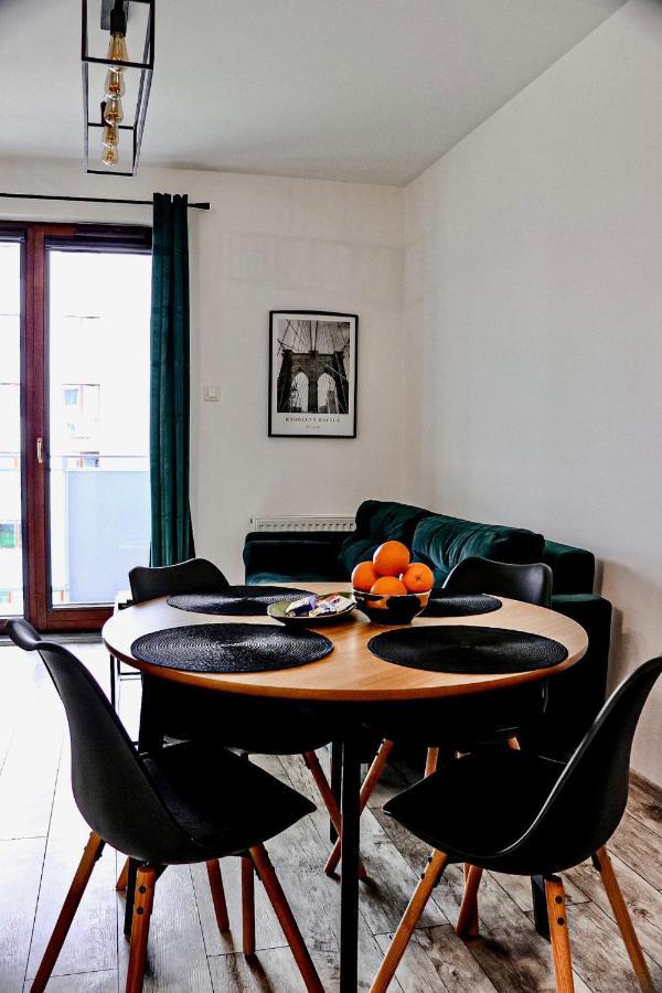 Lavender Hill Apartment Гданьск Экстерьер фото